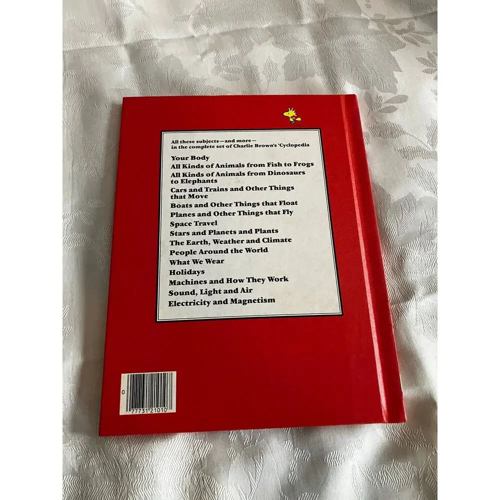 1980 Charlie Brown's Cyclopedia Vol 1 Your Body Snoopy Peanuts Hardcover